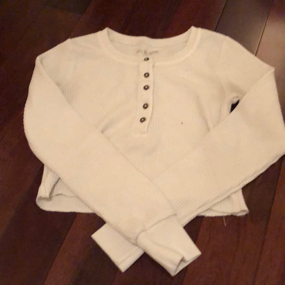 White long sleeve cropped. size small
